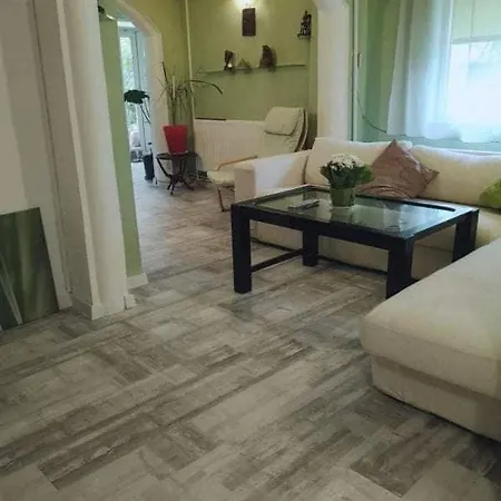 Baby Friendly 3-bedrooms By The Sea Holiday home Constanta